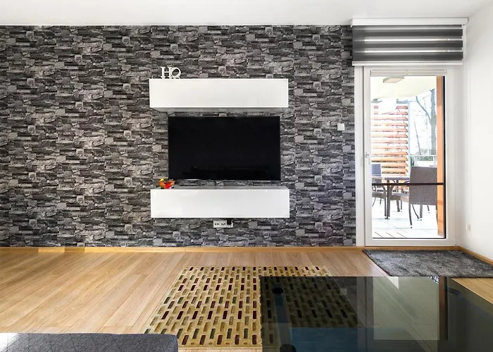 Polanki Silver Star Z Garazem * קולובז'ג